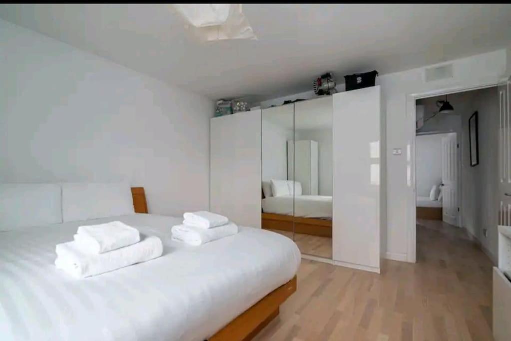 2 Bedroom Canal View, Near Kings Cross & Camden London Exterior photo